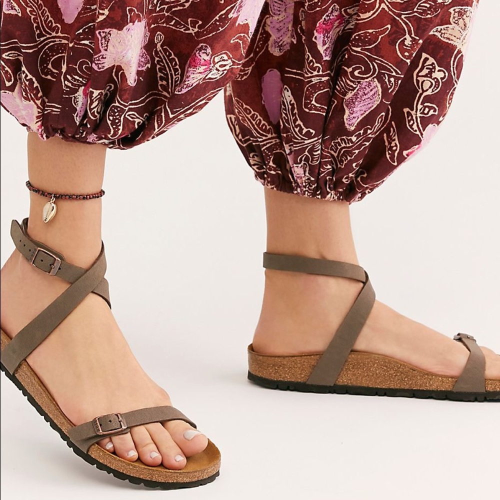Birkenstock Daloa Sandal - Like New!